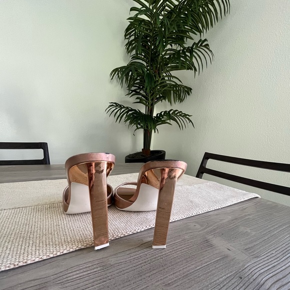 Nine West- Neon Sleek Slide Sandal in rose gold2- Size 8M - Picture 7 of 11